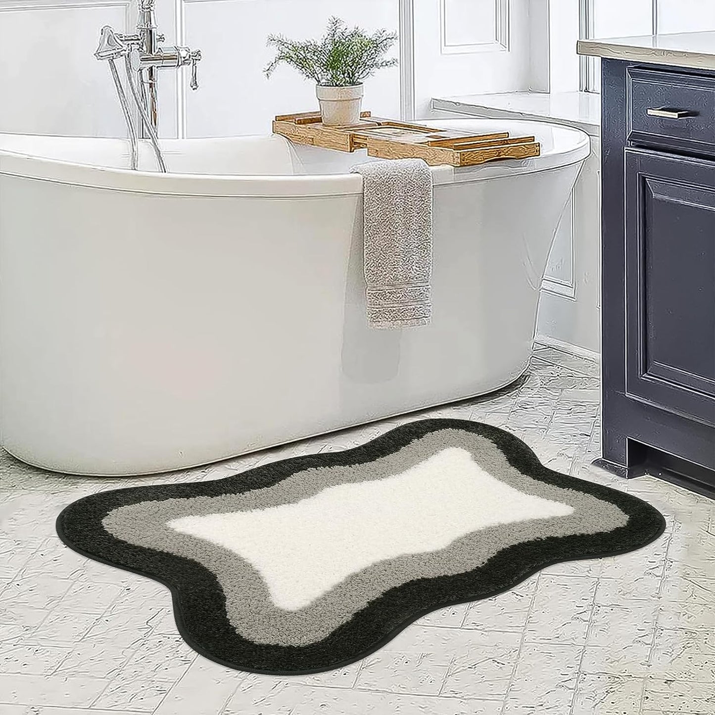 Black Gradient Non-Slip Bath Mat with Plush Microfiber Top
