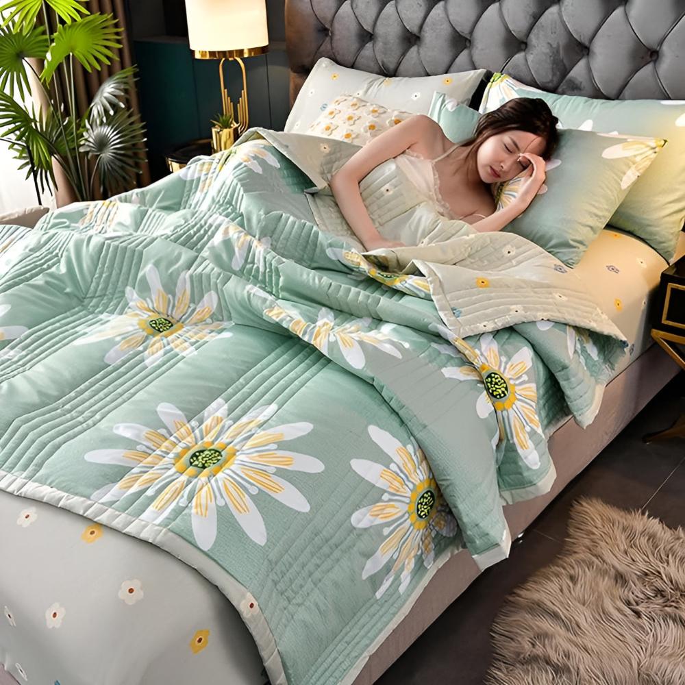 Sunny Daisy Double-Sided Velvet Blanket