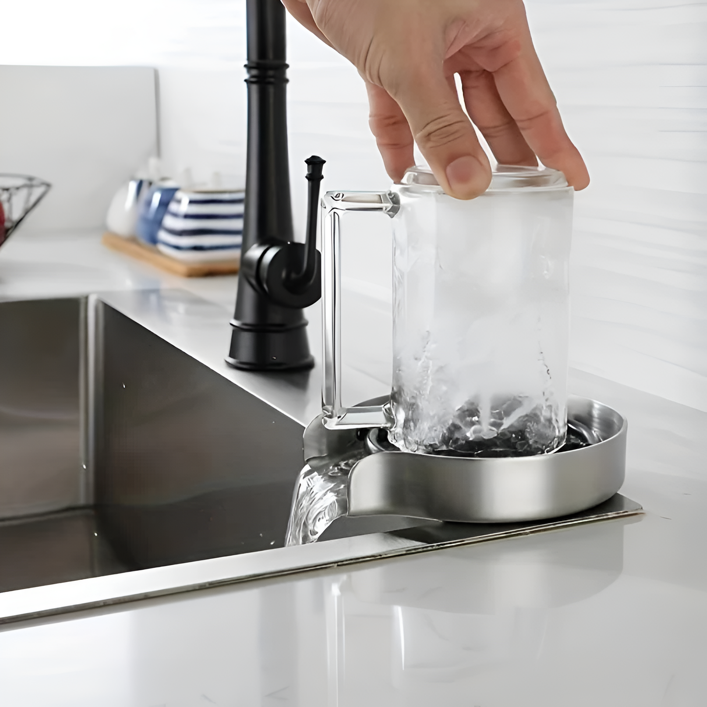 Automatic High-Pressure Glass Rinser for Quick Cleaning