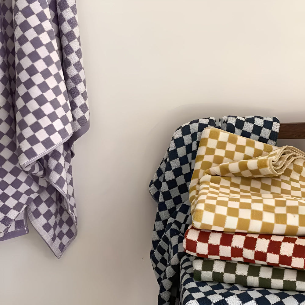 Luxurious Cotton Checkmate Towel 13x30 Inches