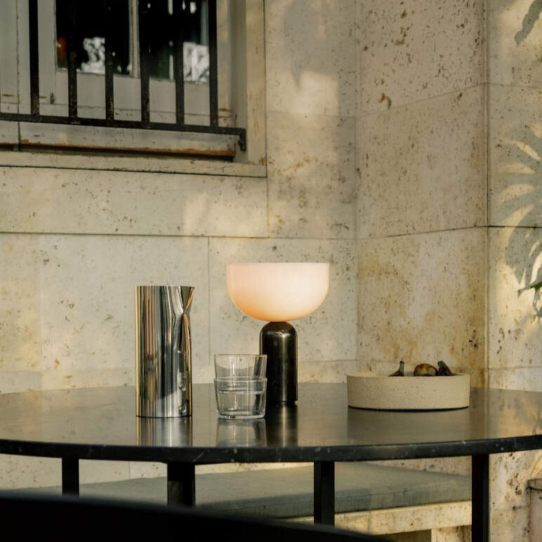 Marble Table Lamp with Gold Accents - Elegant White Marble Design
