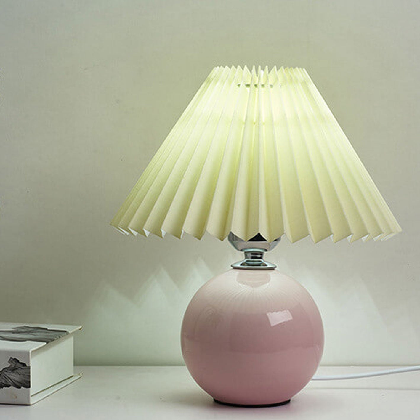 Ceramic Pleated Modern Table Lamp in Multiple Colors