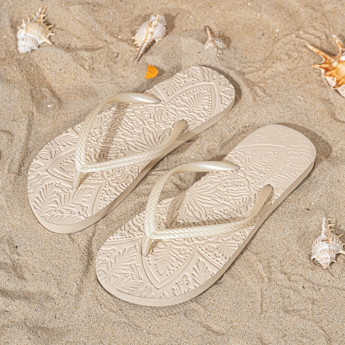 Lightweight Slip-On Women's Slippers with Embossed Leaf Pattern