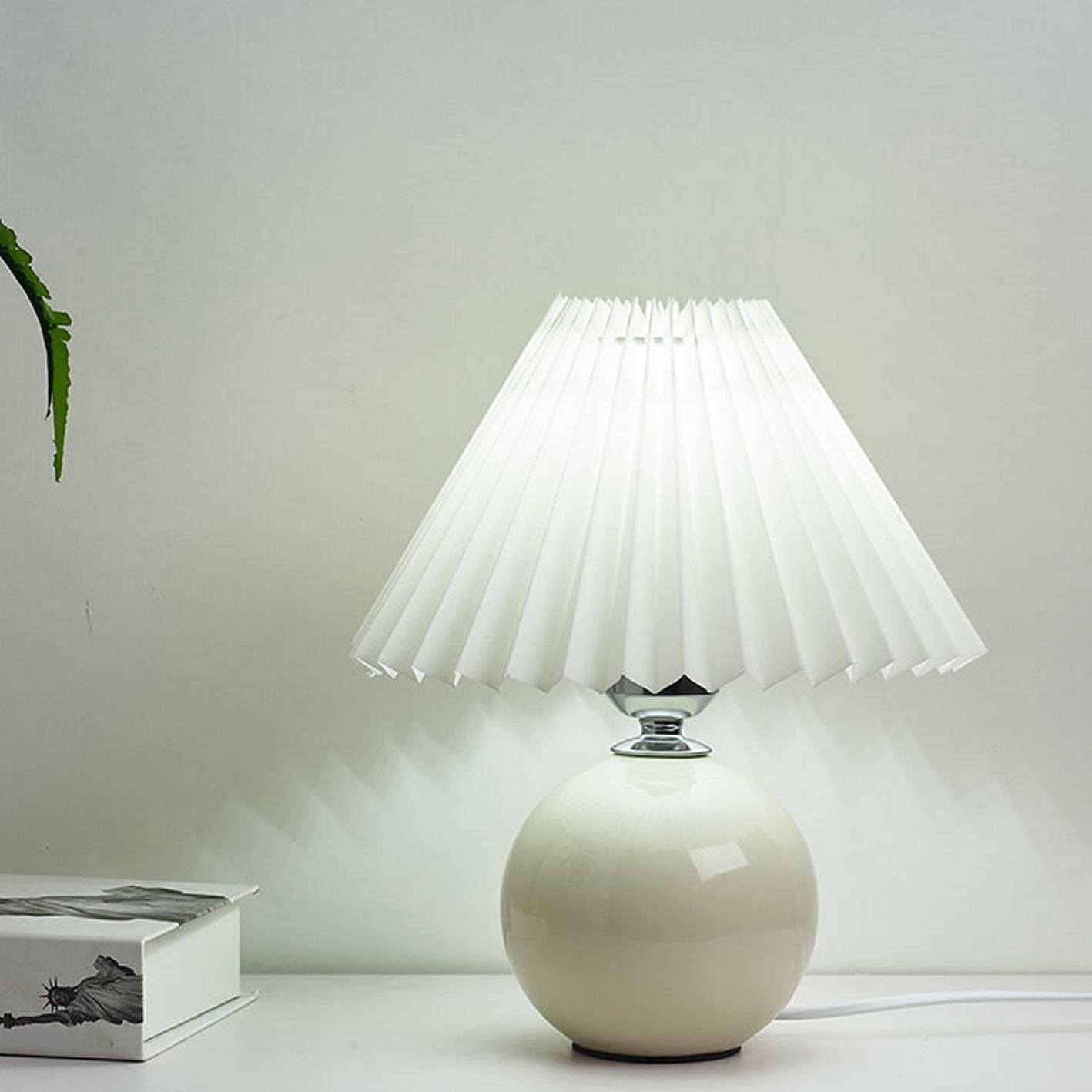 Ceramic Pleated Modern Table Lamp in Multiple Colors