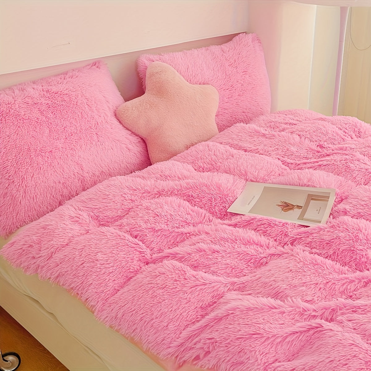 Three-Piece Velvet Bedding Set with Duvet Cover and Pillowcases