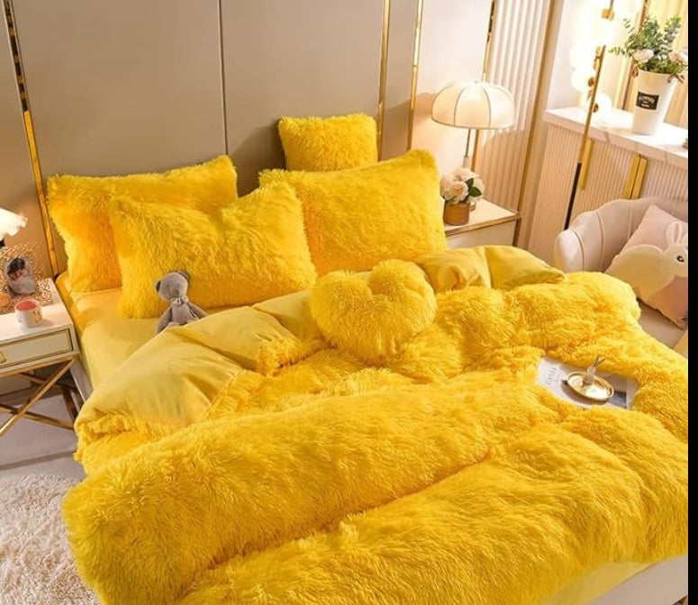 Luxury Plush Duvet Cover with Zipper Closure and Corner Straps