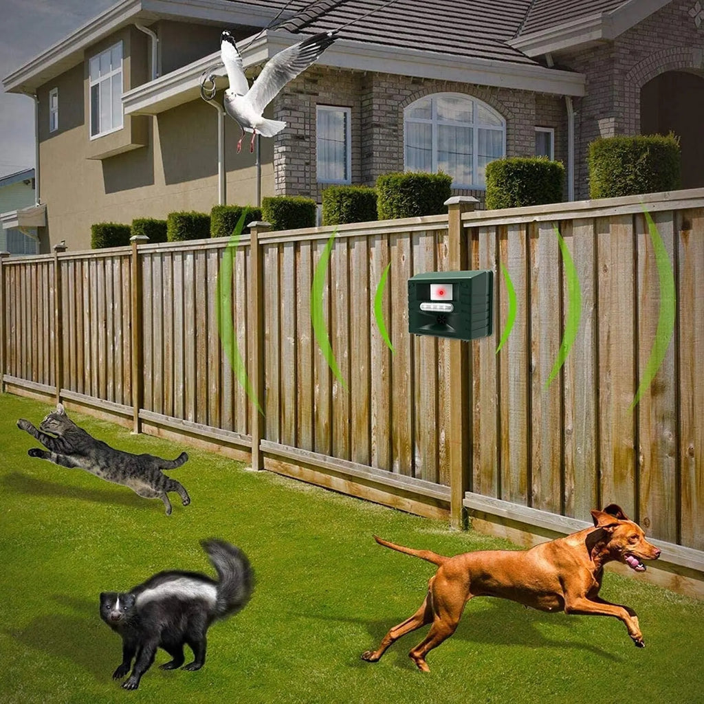 Ultrasonic Woodpecker Repeller with Sonic Alarms and Flashing Lights
