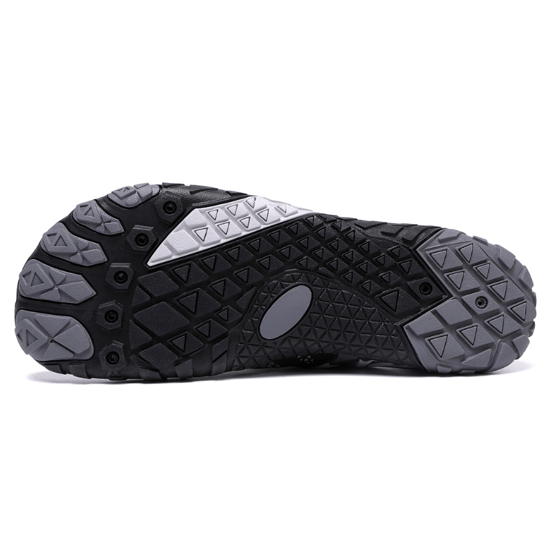 Zero-Drop Trail Running Shoes with Flexible Sole
