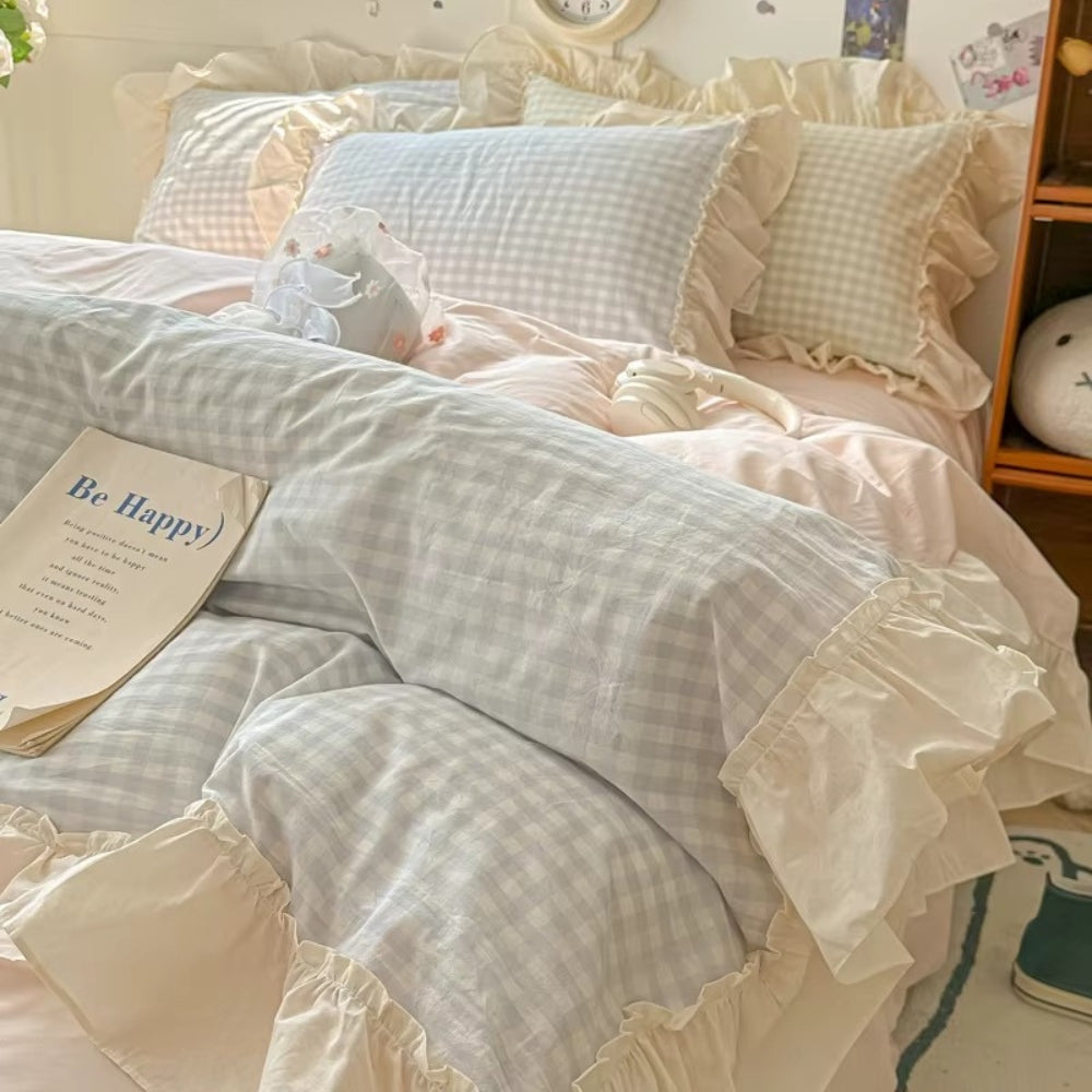 Gingham Check Ruffled Bedding Set in Cotton-Microfiber Blend
