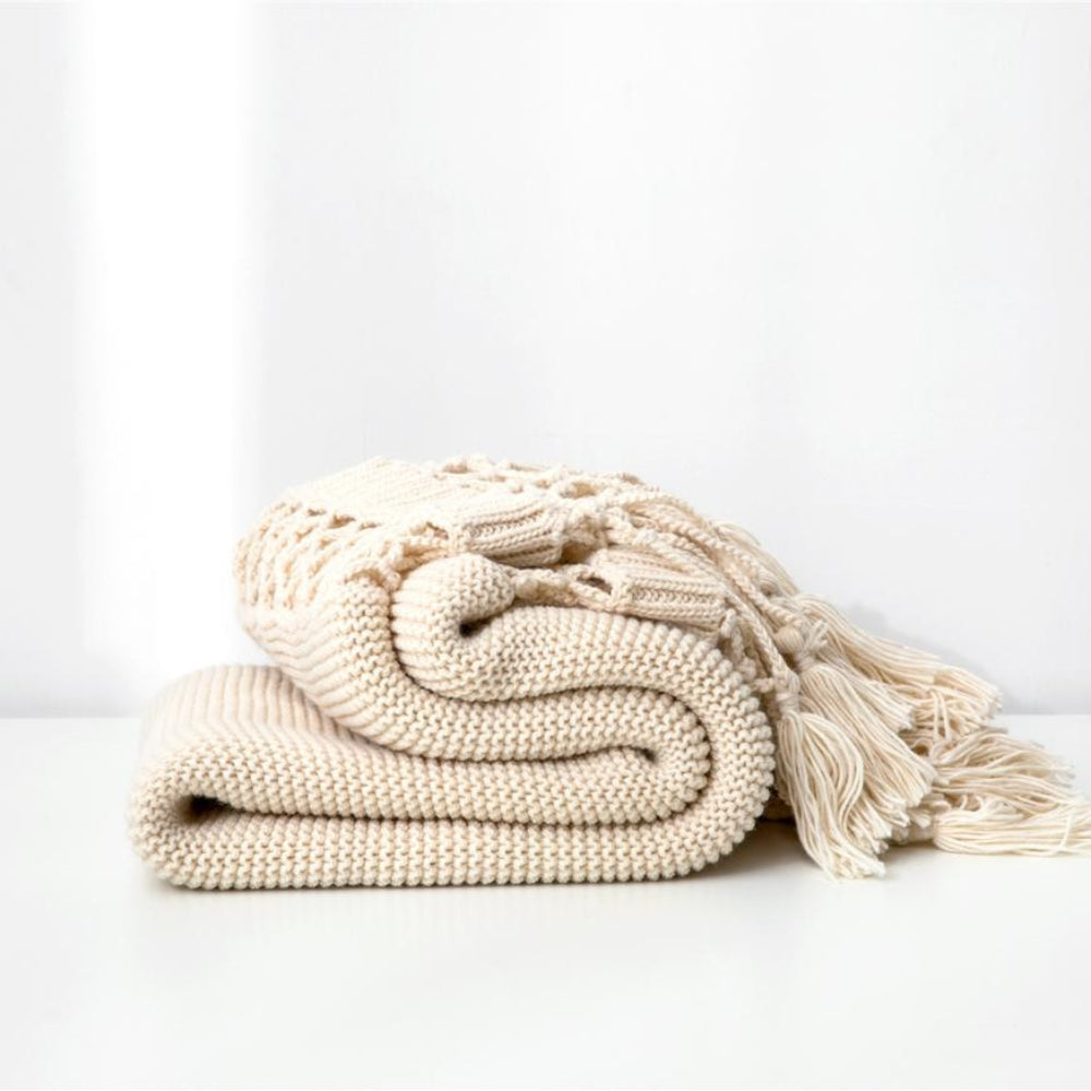 Cozy Knitted Tassel Throw Blanket