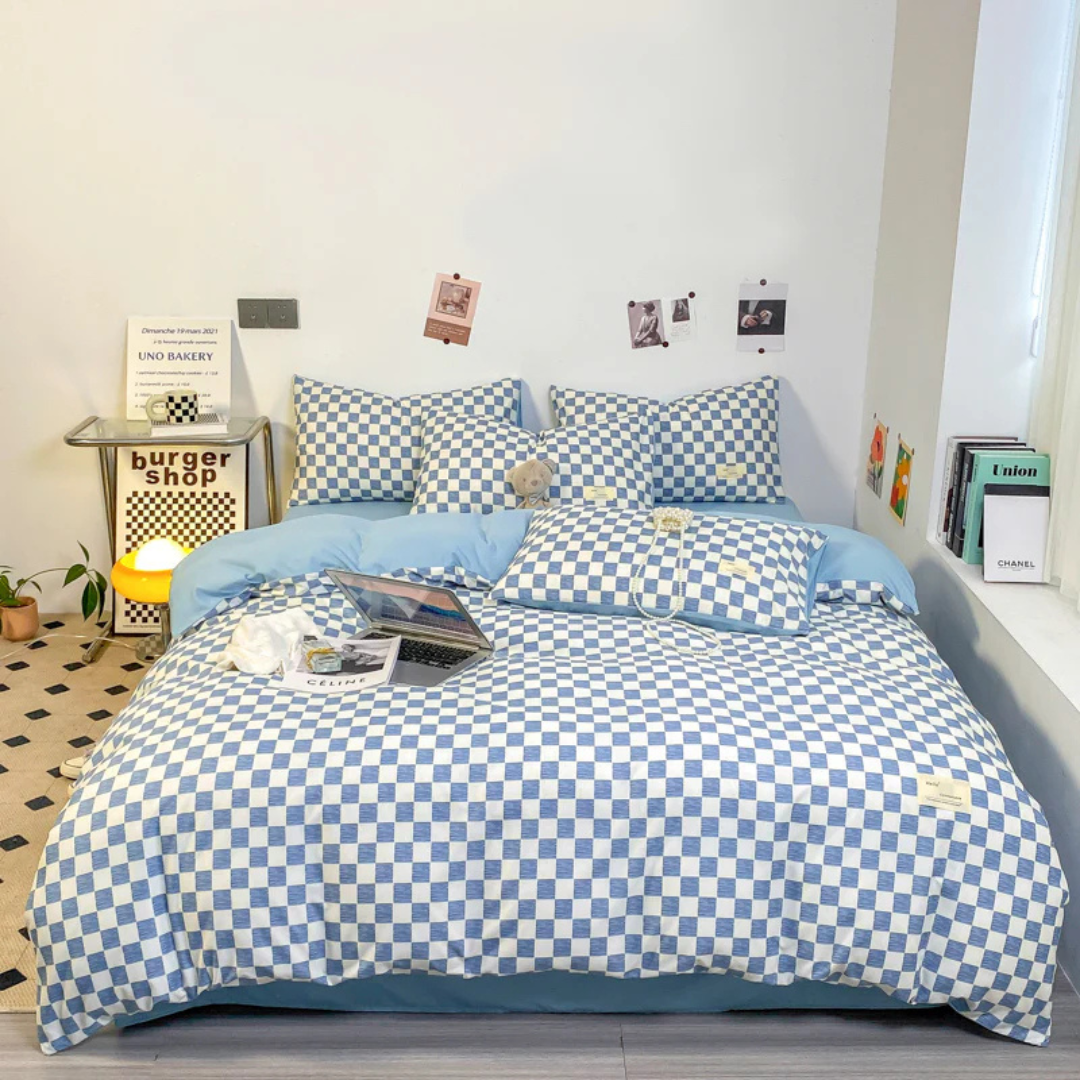Luxury Checkered Duvet Cover Set with Pillowcases