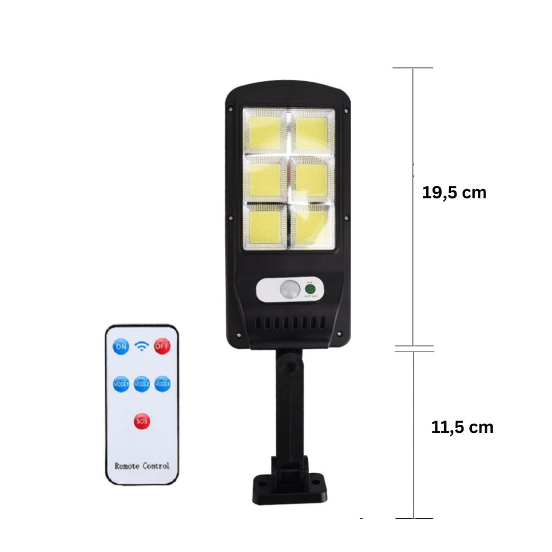 Solar-Powered Street Light with 4000 Lumens