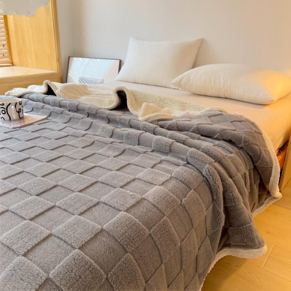 Checkerboard Plush Throw Blanket
