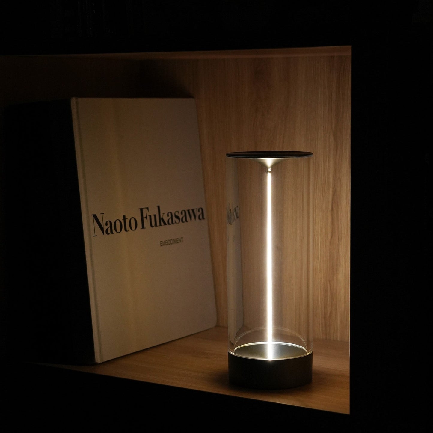 Portable Dimmable LED Lamp with Wireless Design