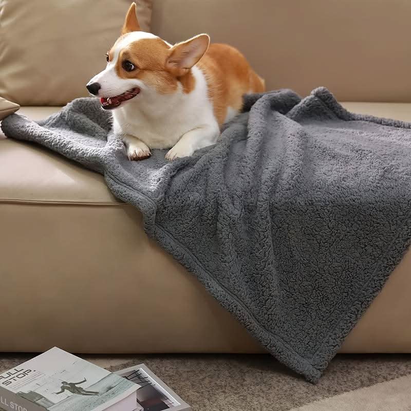 Premium Soft Fleece Pet Blanket for Ultimate Comfort