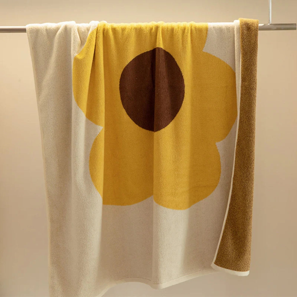 Vibrant Sunflower Cotton Bath Towel