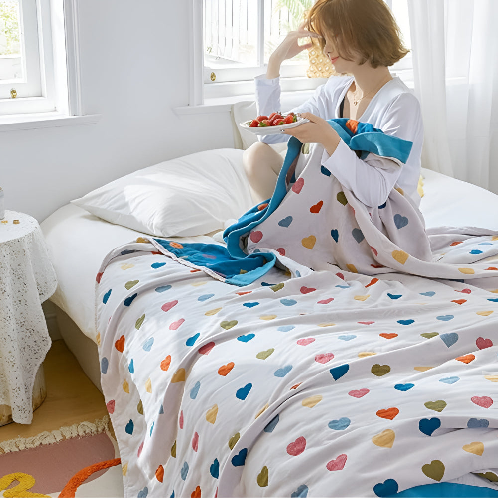 Reversible Cotton Blanket with Whimsical Heart Patterns