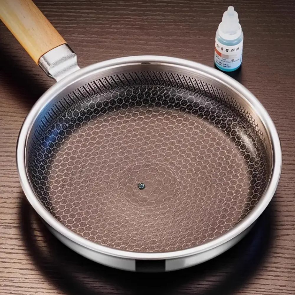 Stainless Steel Non-Stick Frying Pan with Ergonomic Handle