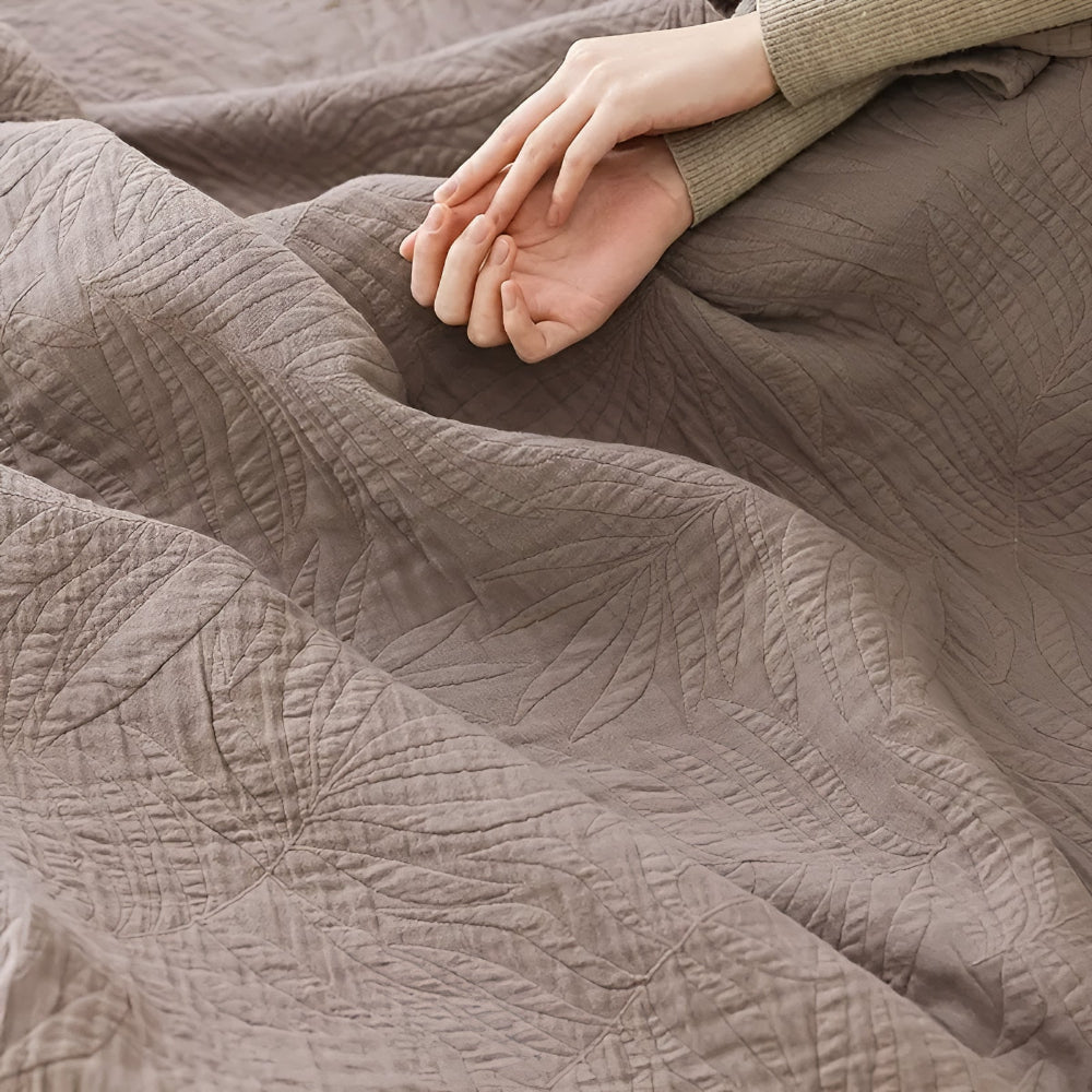 Premium Cotton Leaf Pattern Throw Blanket
