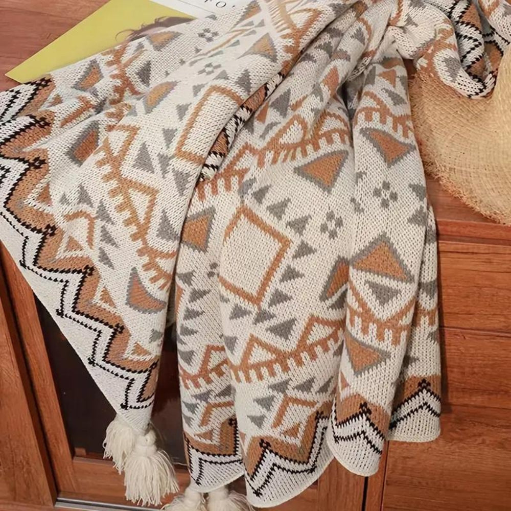 Boho Chic Tassel Blanket in Polyester-Cotton Blend