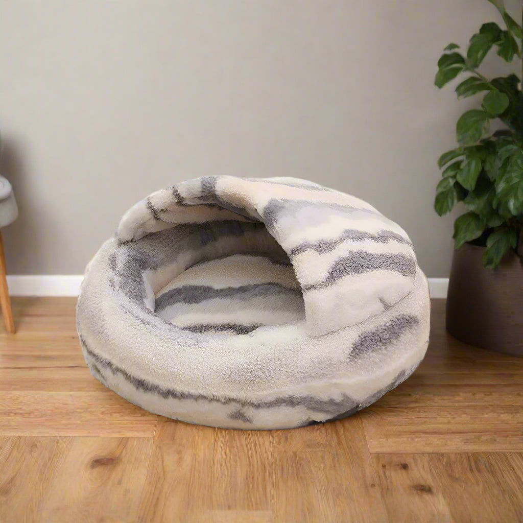 Marble Striped Semi-Enclosed Pet Bed