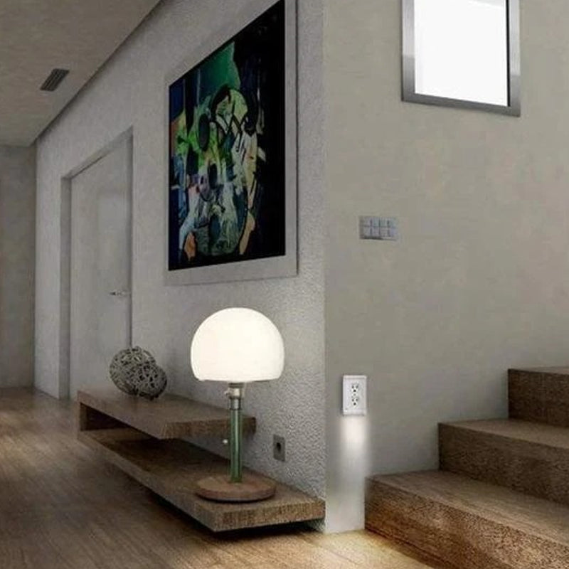 LED Night Light Outlet Wall Plate with Light Sensor