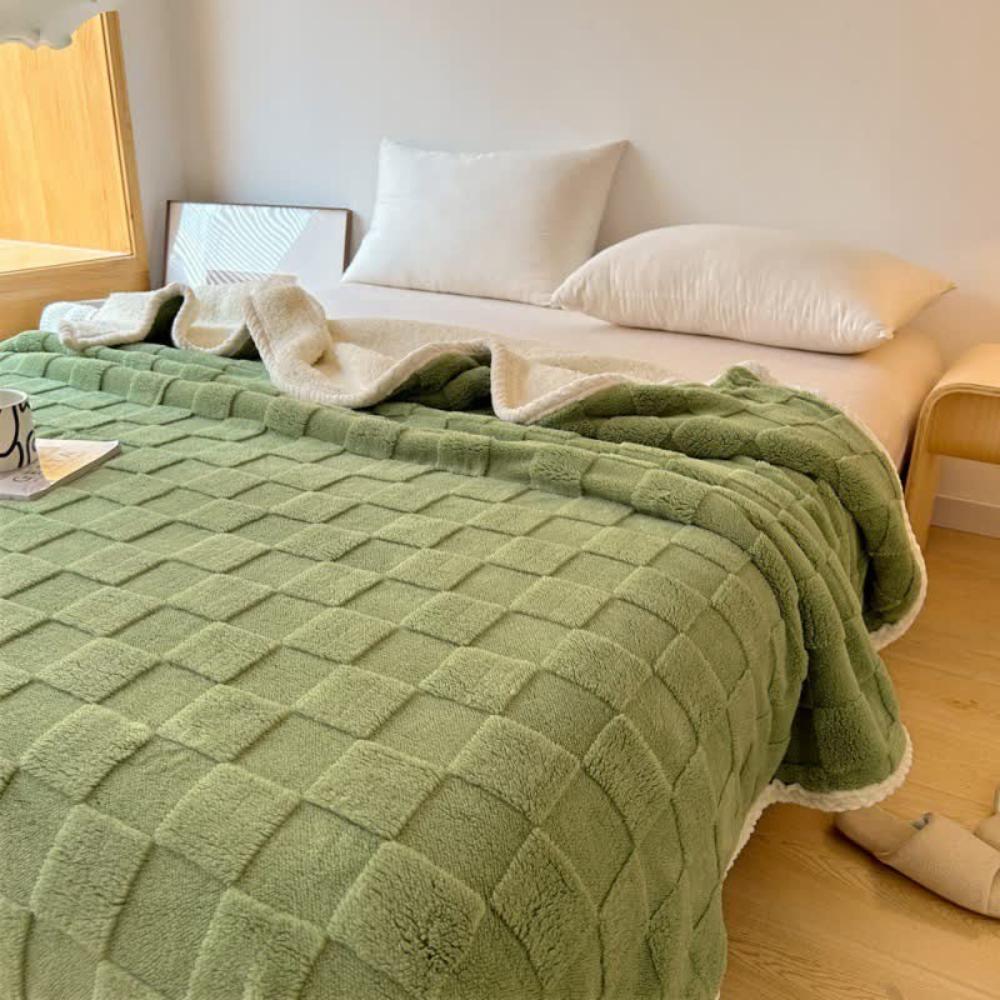 Checkerboard Plush Throw Blanket
