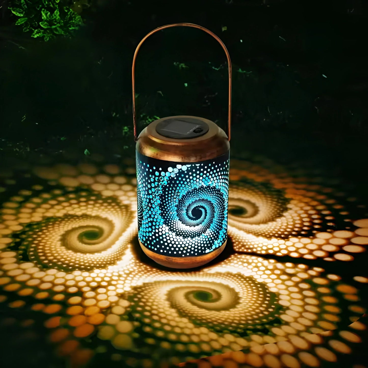 Solar Garden Lantern with Artistic Light Patterns