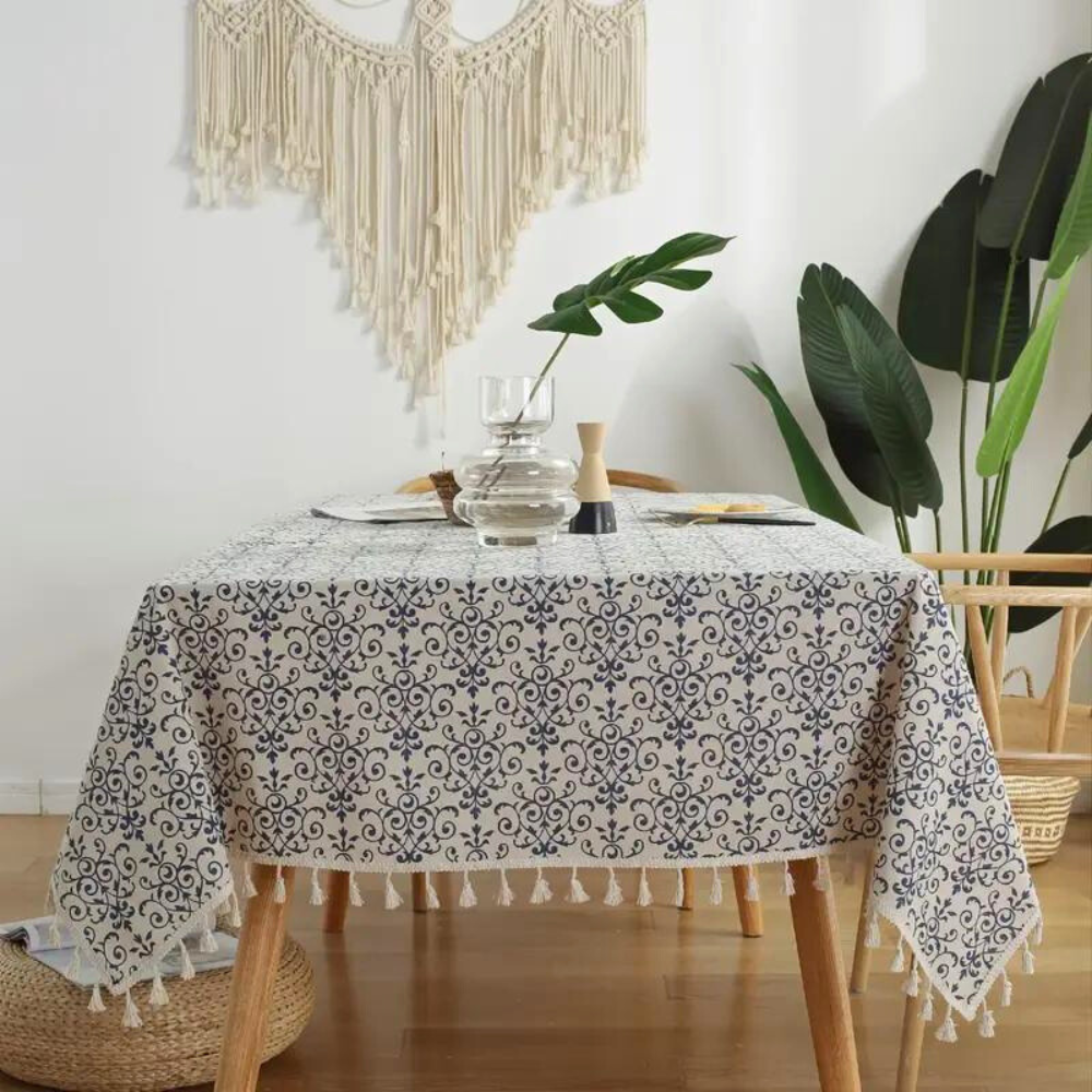 Cottage Chic Retro Patterned Tablecloth
