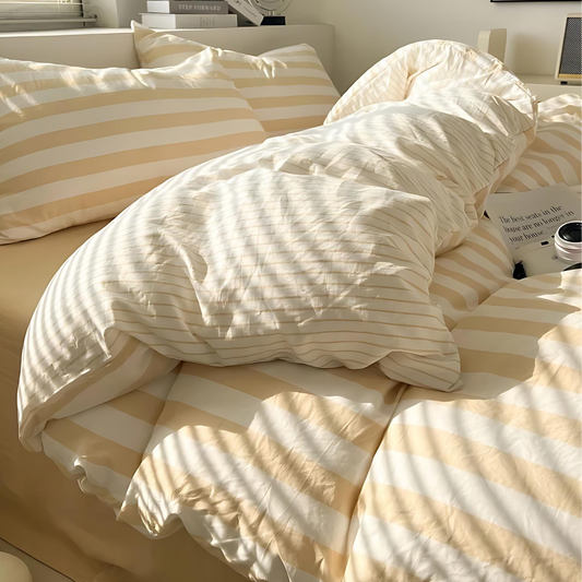 Classic Striped 4-Piece Bedding Set with Duvet Cover and Pillowcases