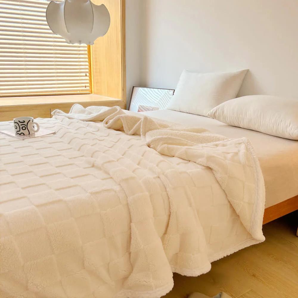 Checkerboard Plush Throw Blanket