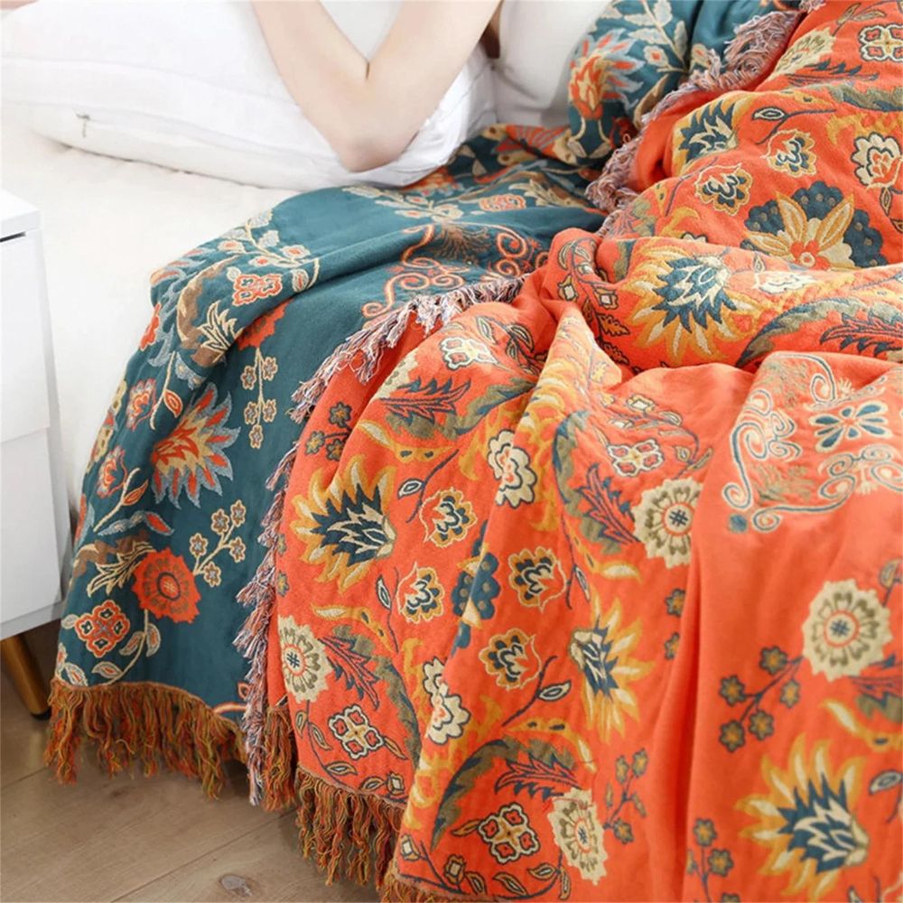 Reversible Cotton Throw Blanket with Floral Pattern