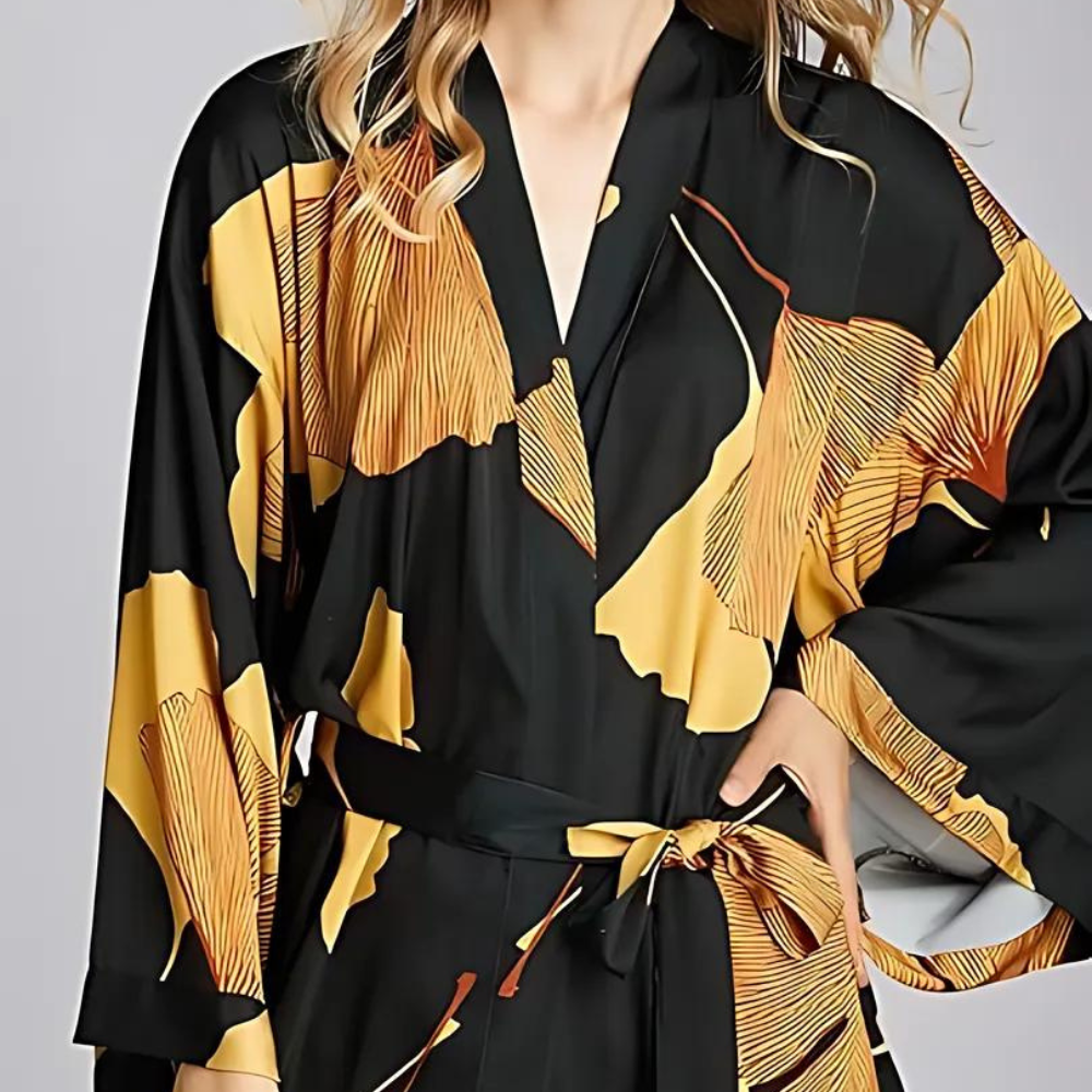 Black and Yellow Ginkgo Leaf Print Bathrobe