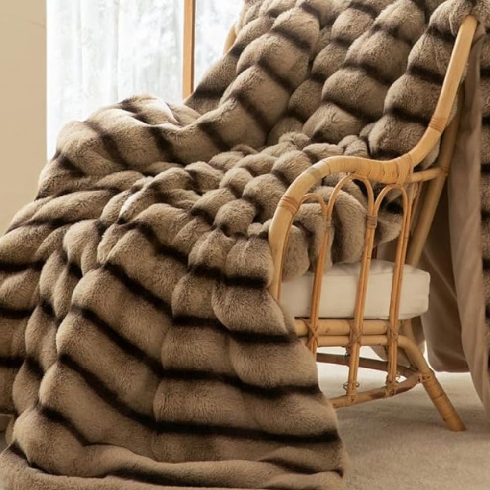 Luxurious Ruched Faux Rabbit Fur Throw Blanket