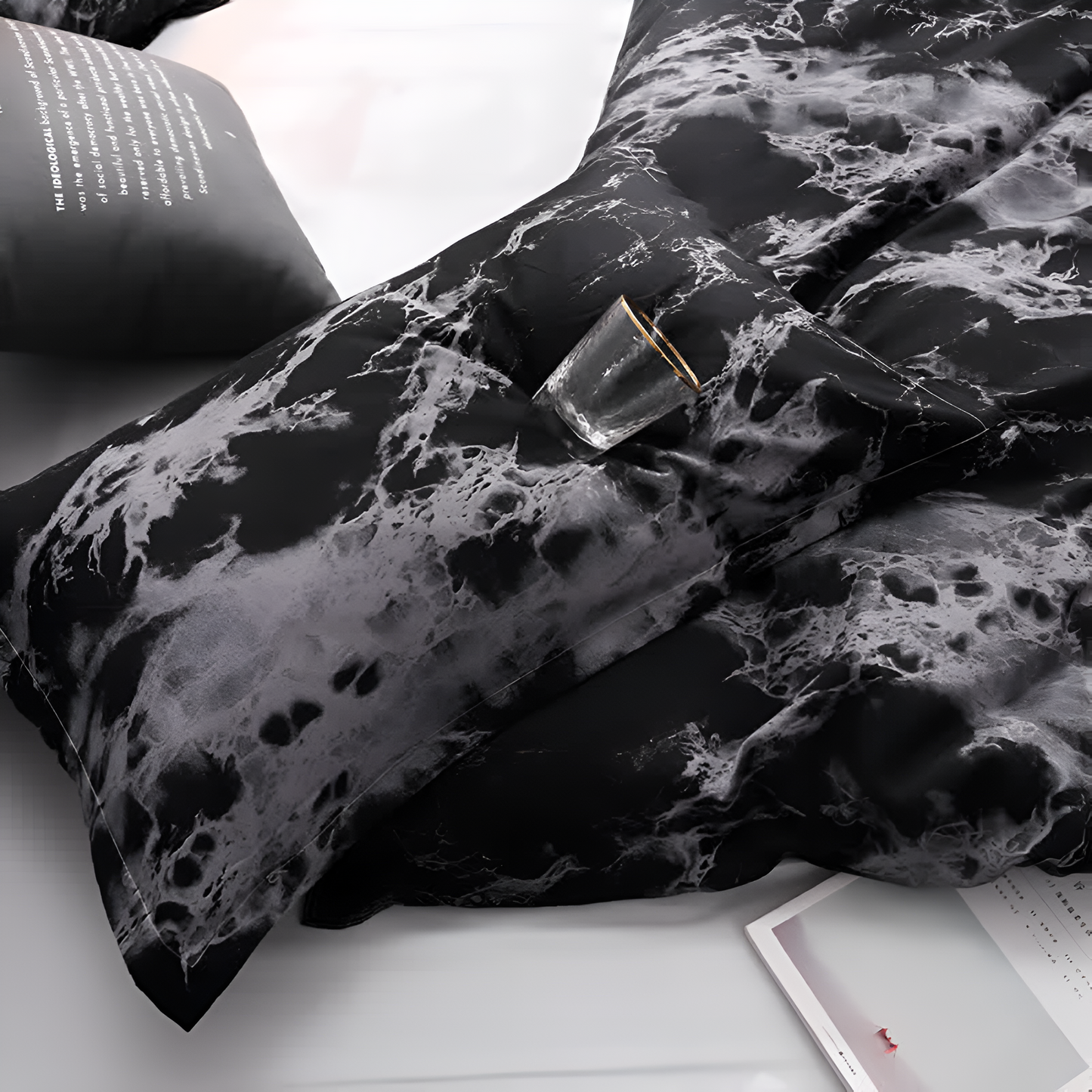 Luxe Black Marble Duvet Cover Set with Pillowcases