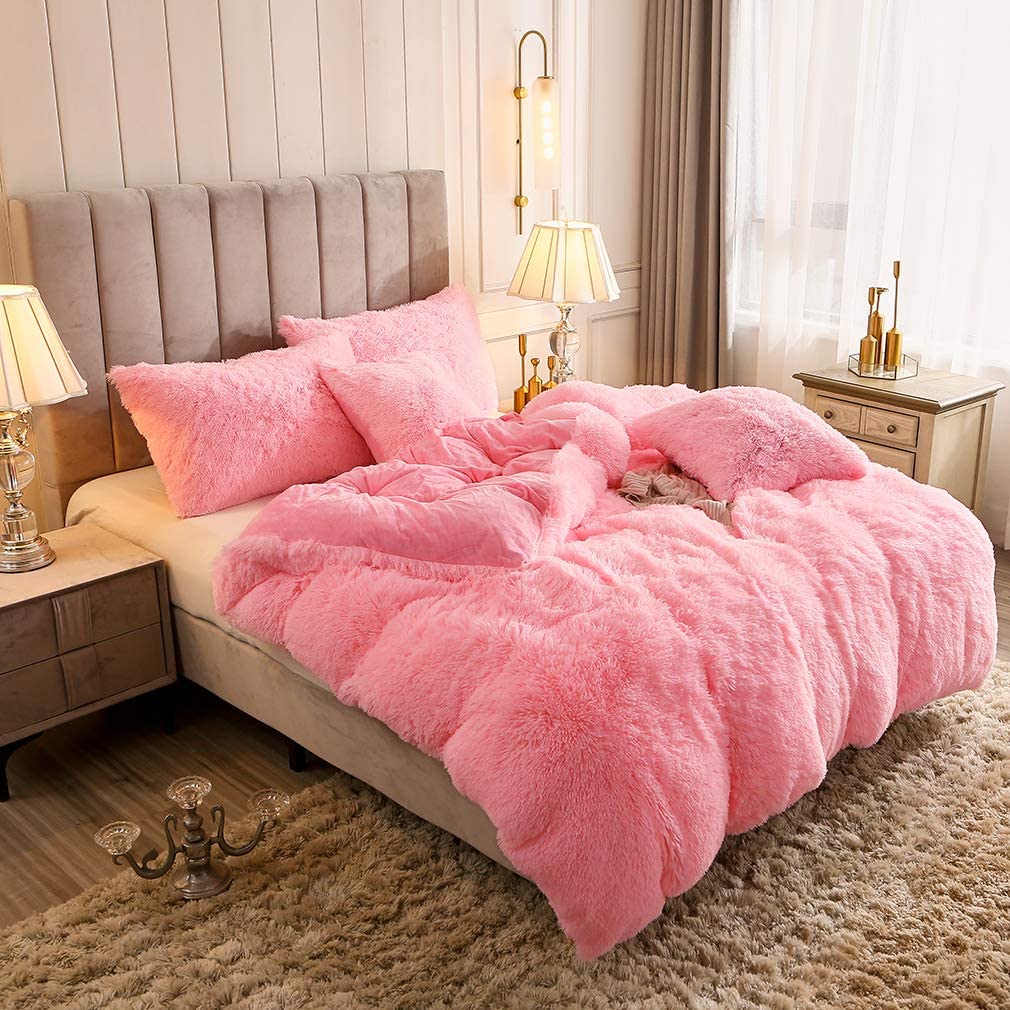 Ultra Soft Plush Duvet Cover Set with Zipper Closure
