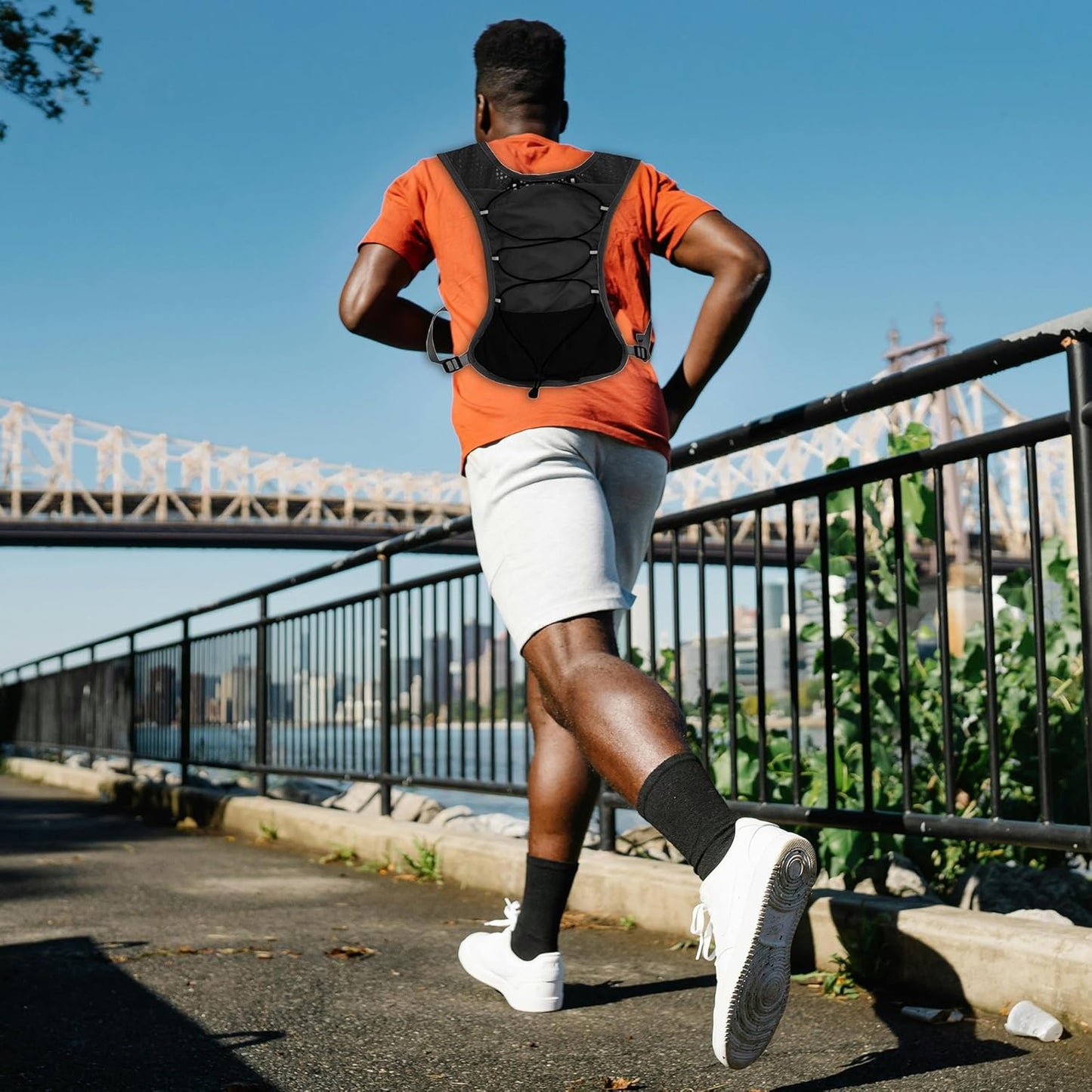 Ultra-Light Hydration Running Vest with 2L Bladder