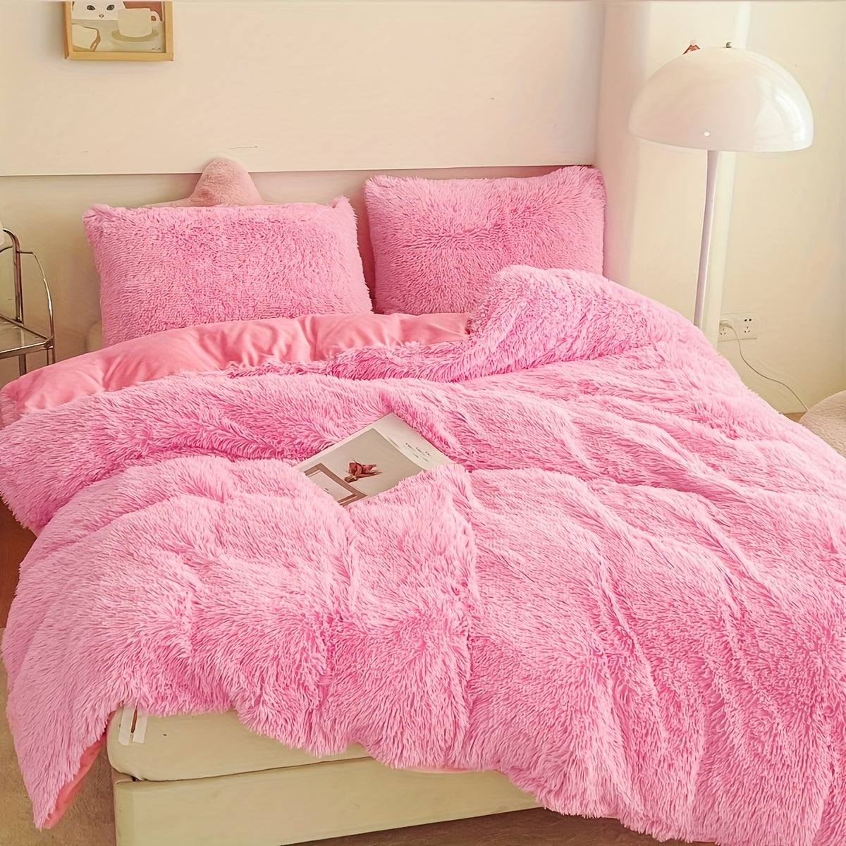 Three-Piece Velvet Bedding Set with Duvet Cover and Pillowcases