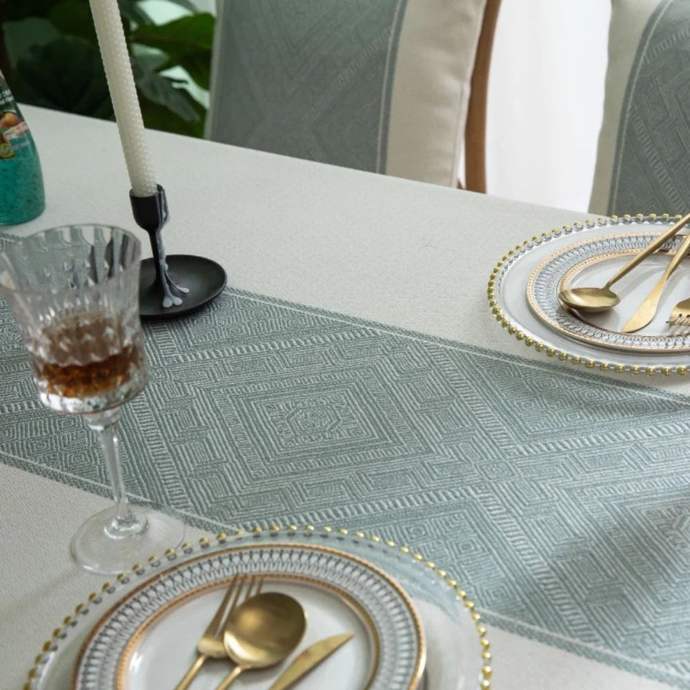 Geometric Jacquard Tablecloth with Tassel Fringe