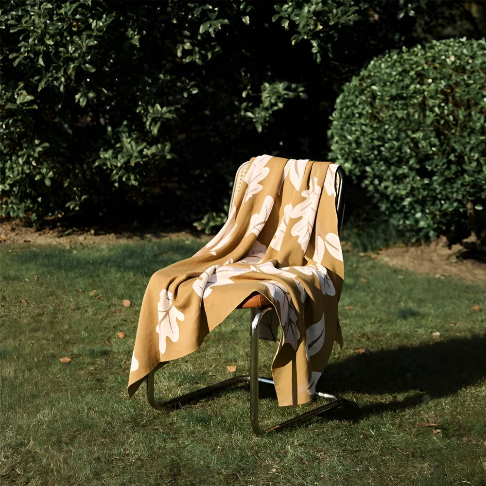 Jacquard Knit Cotton Blanket with Leaf Pattern