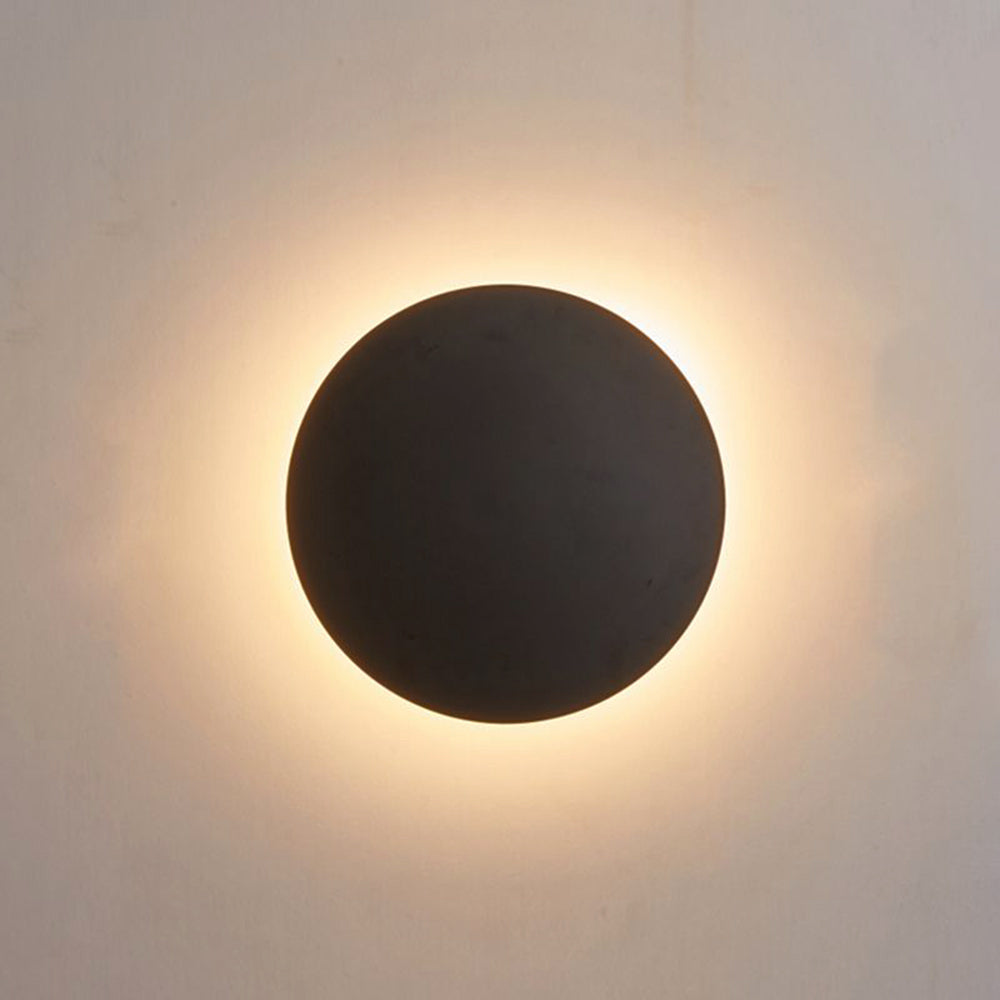 Modern Round Metal Wall Light with Energy-Efficient LED