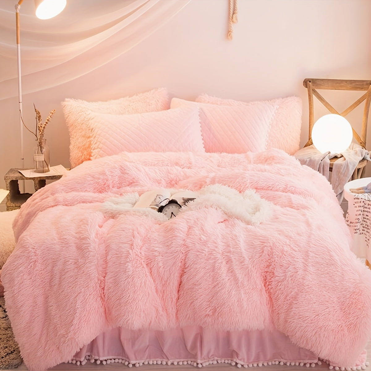 Three-Piece Velvet Bedding Set with Duvet Cover and Pillowcases