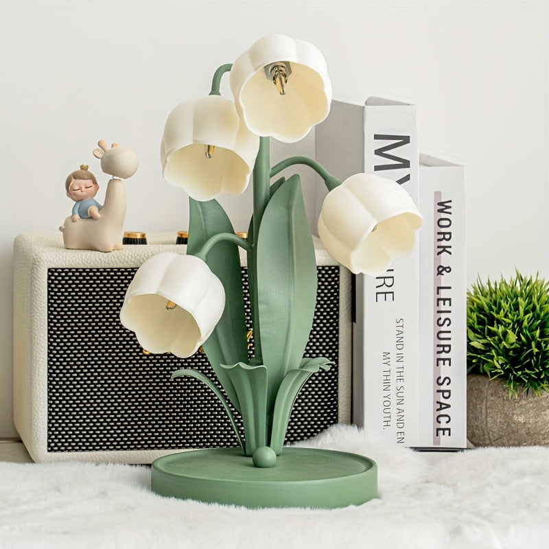 Floral Table Lamp with Tulip Shades and USB Power