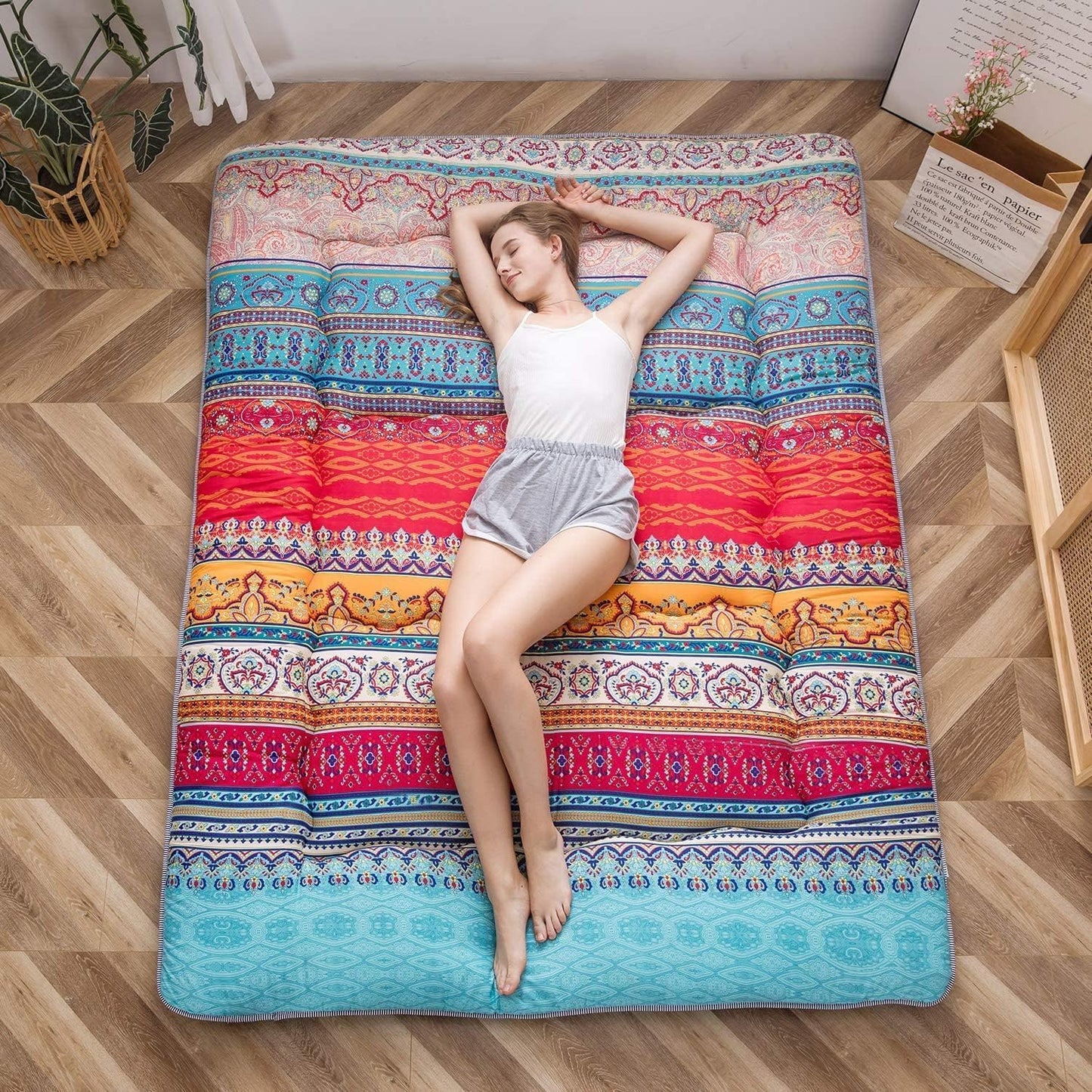 Foldable Japanese Futon Mattress with Memory Foam Support