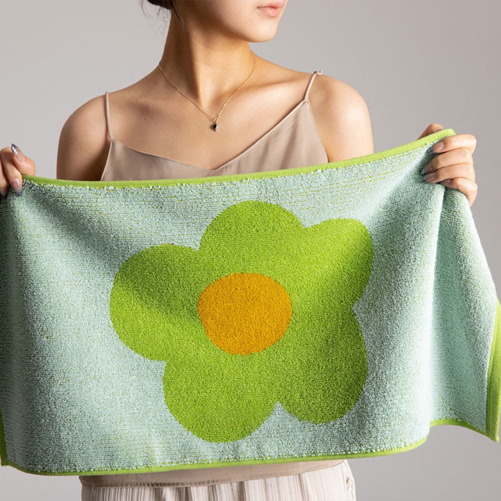 Vibrant Sunflower Cotton Bath Towel