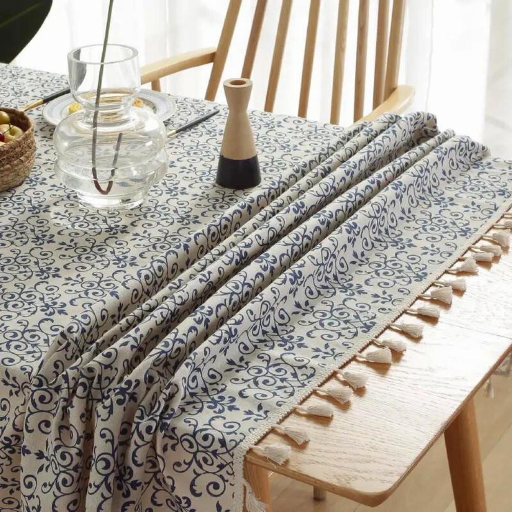 Cottage Chic Retro Patterned Tablecloth