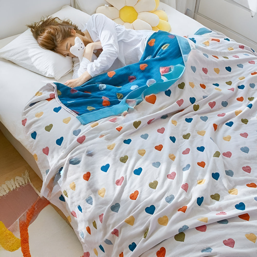 Reversible Cotton Blanket with Whimsical Heart Patterns