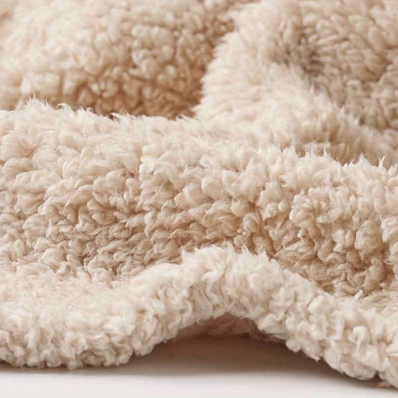 Premium Soft Fleece Pet Blanket for Ultimate Comfort