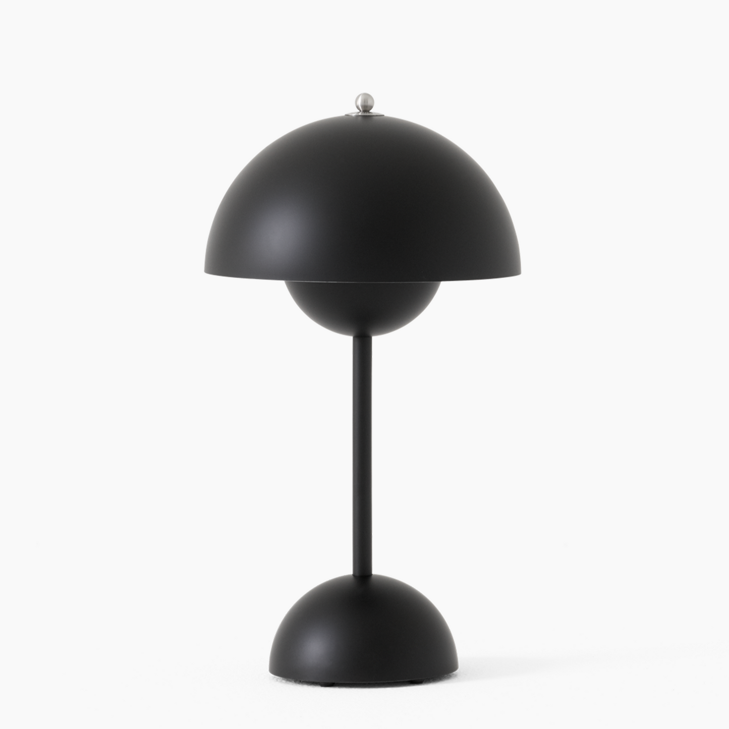 LED Table Lamp with Dimming and Cordless Design