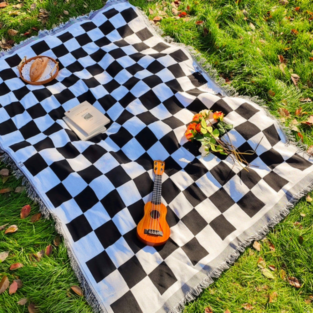 All-Season Checkered Picnic Blanket with Fringe Edges